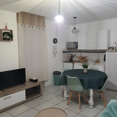 Maisonnette Abj * Anneyron