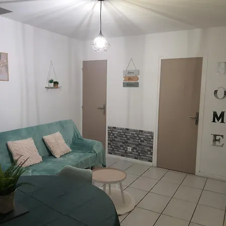 Maisonnette Abj * Anneyron